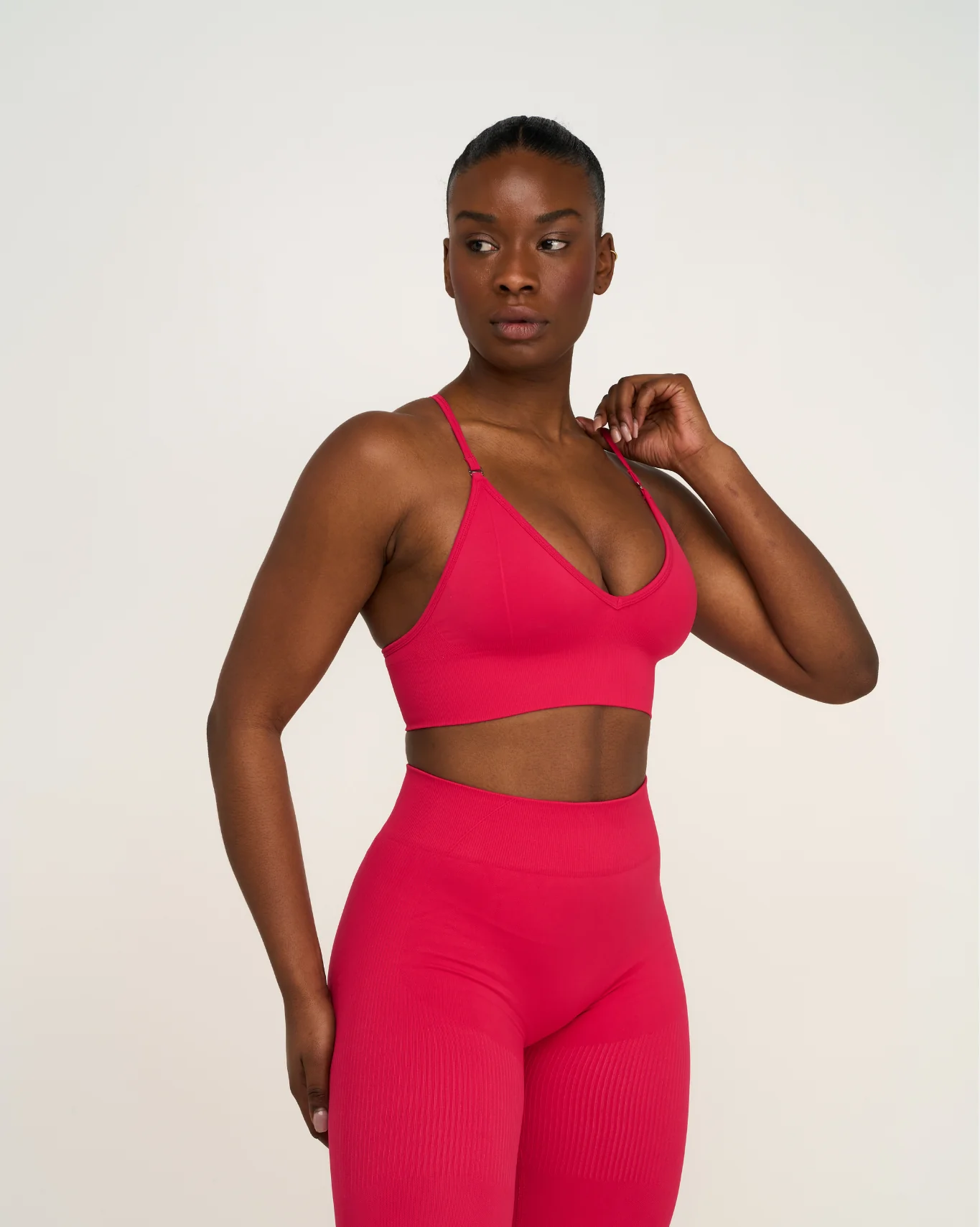 Elevate™ Multiway Sculpt Seamless Bra | Strawberry - Image 5