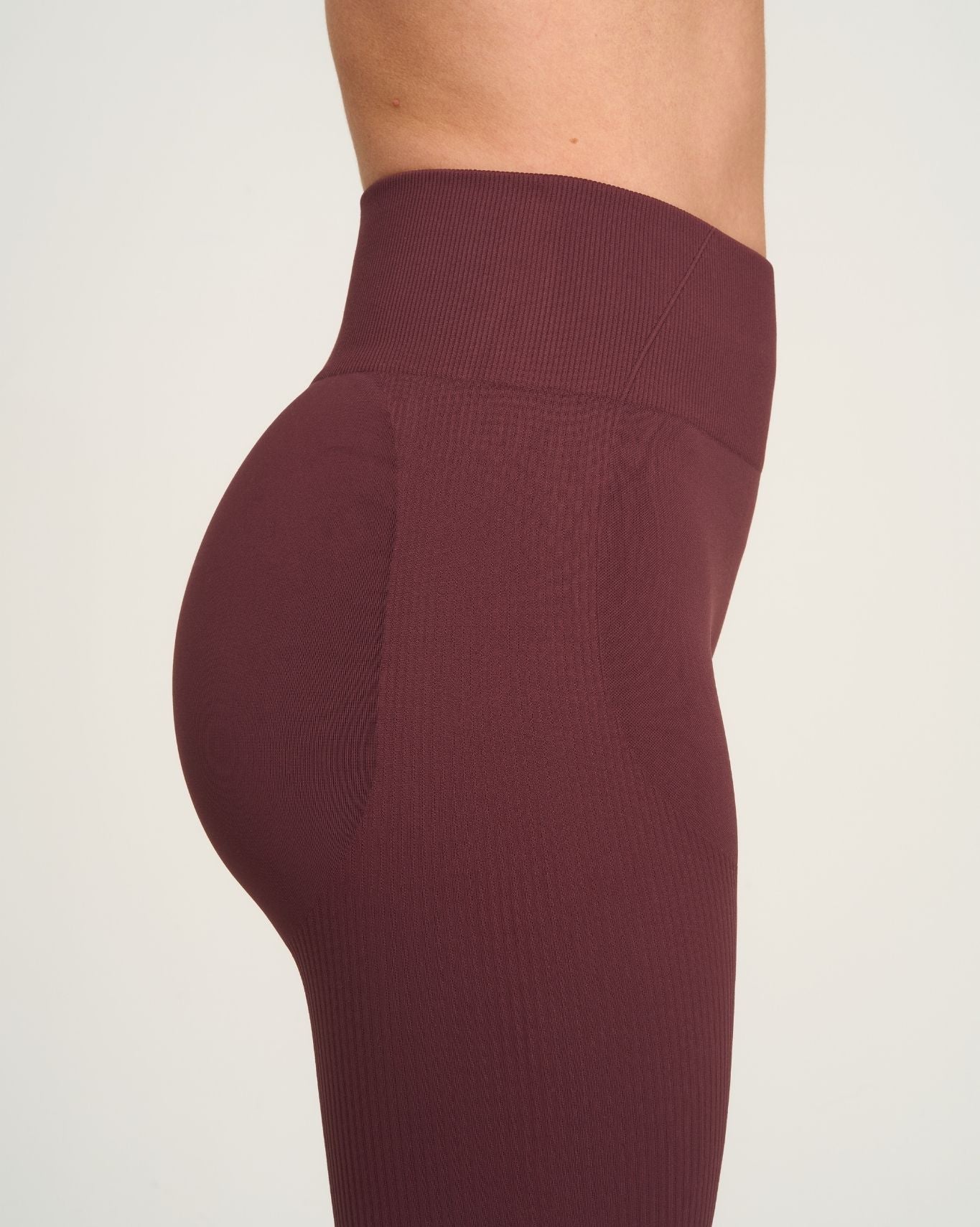 Elevate⢠Sculpting High Waist Scrunch Leggings | Dark Mauve - Image 5