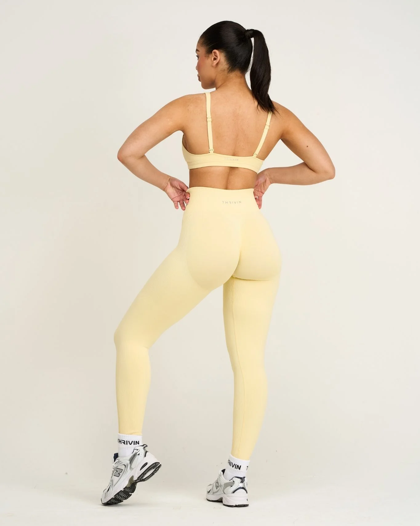 Elevate⢠Sculpting High Waist Scrunch Leggings | Golden Butter - Image 3