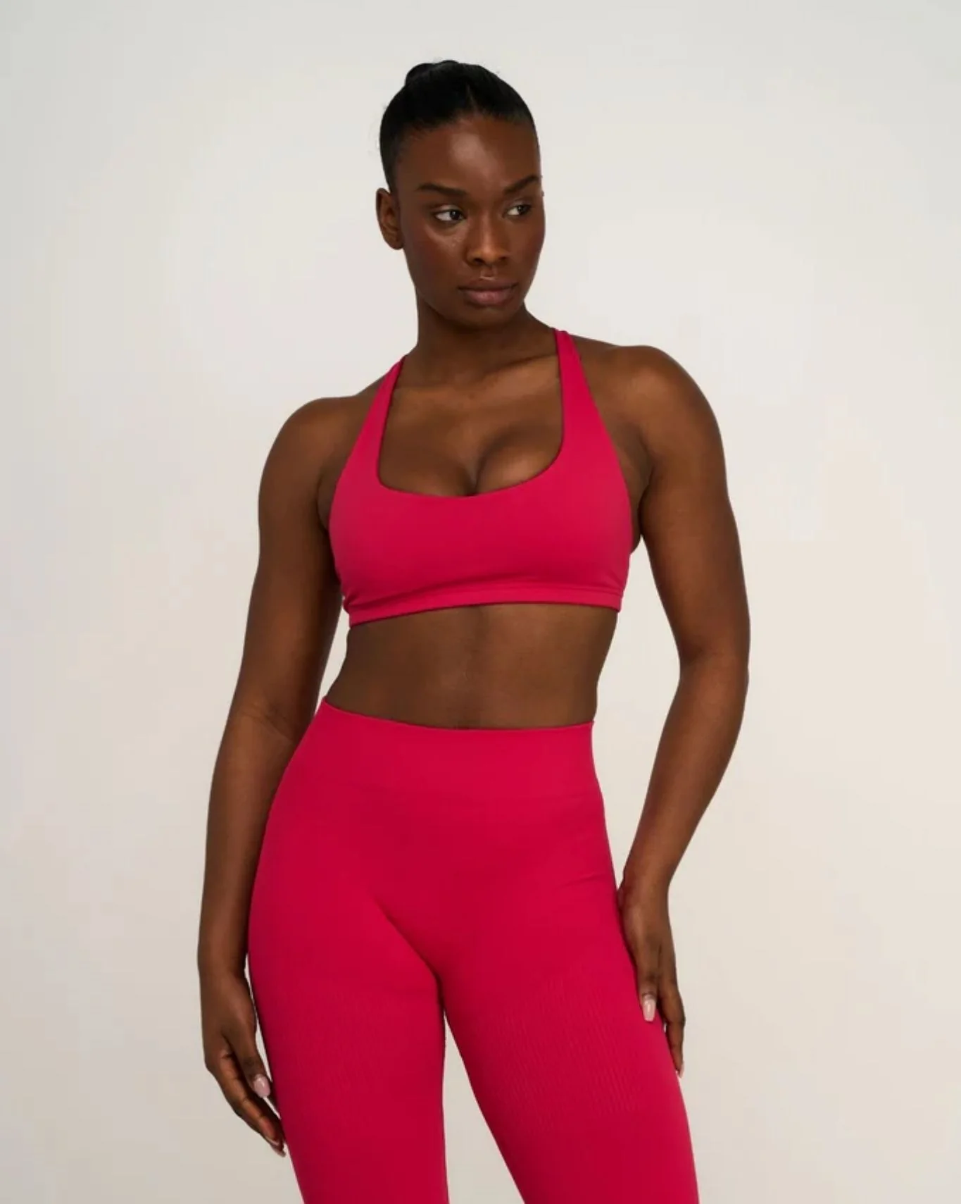 Elevate™ Sculpting Medium Impact Multiway Bra | Strawberry