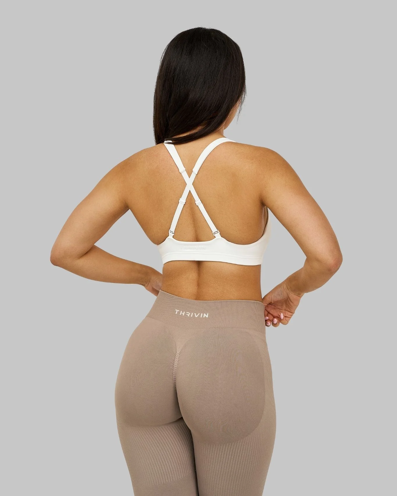 Elevate™ Sculpting Medium Impact Multiway Bra | White - Image 4