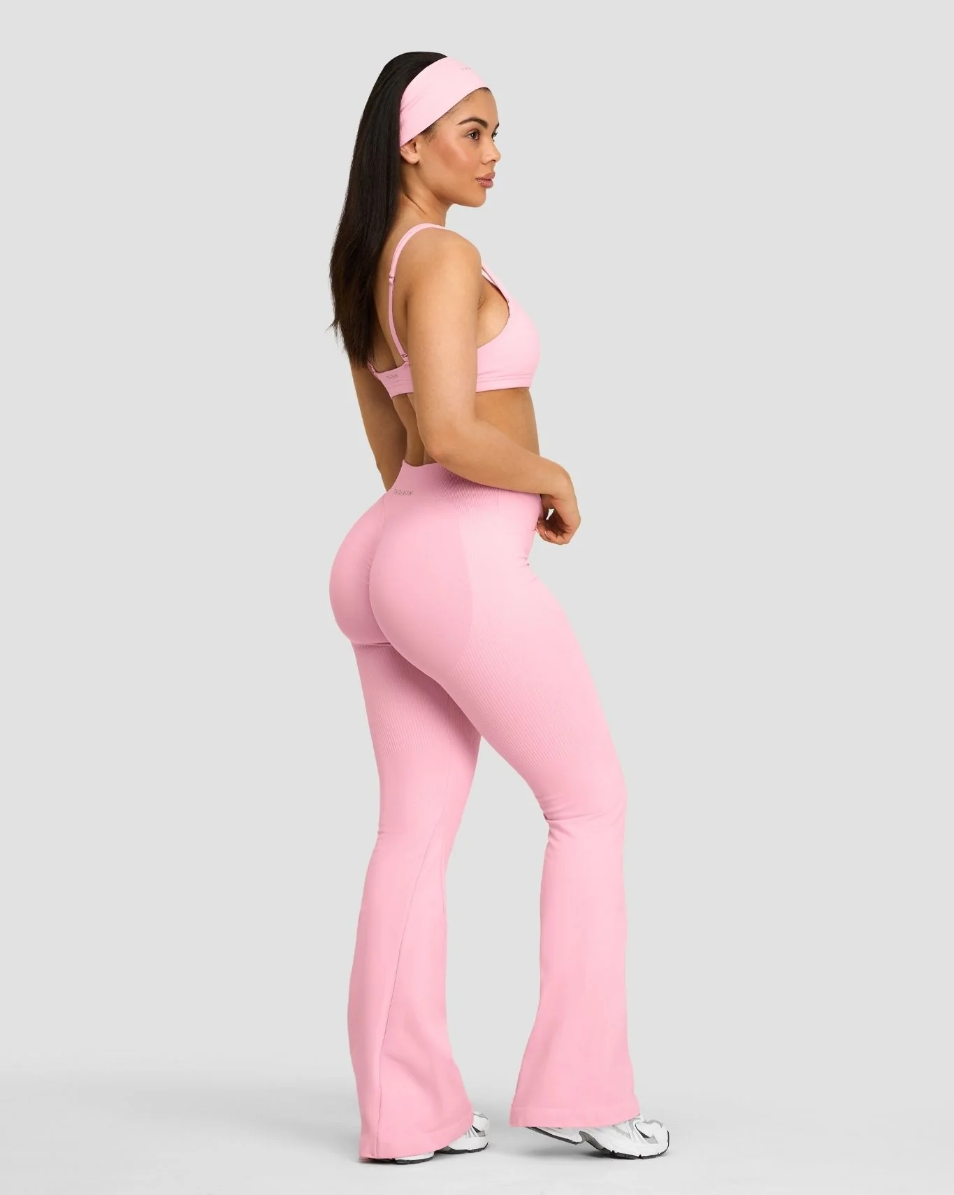 Elevate⢠Sculpting Mid V-Waist Scrunch Flare | Cotton Pink - Image 5