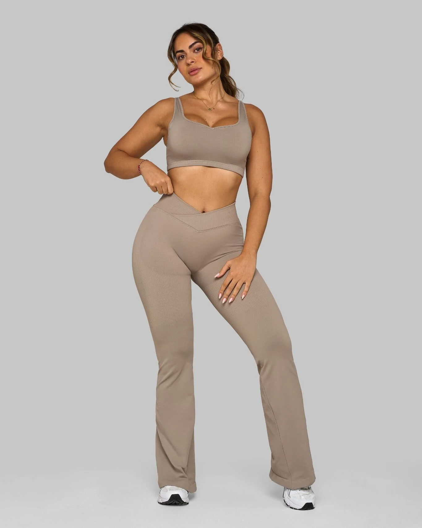Elevate™ Sculpting Mid V-Waist Scrunch Flare | Latte - Image 3