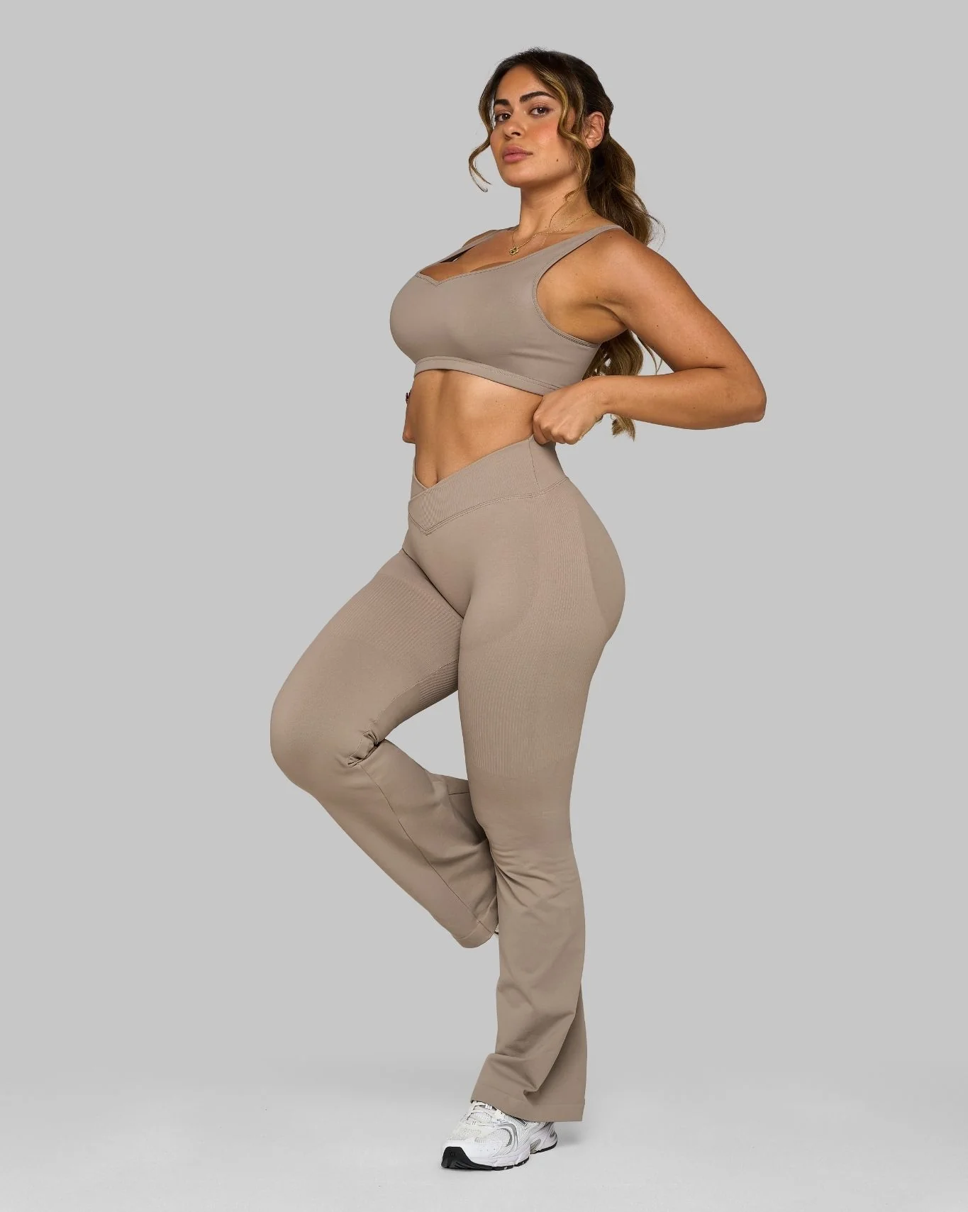 Elevate™ Sculpting Mid V-Waist Scrunch Flare | Latte - Image 4