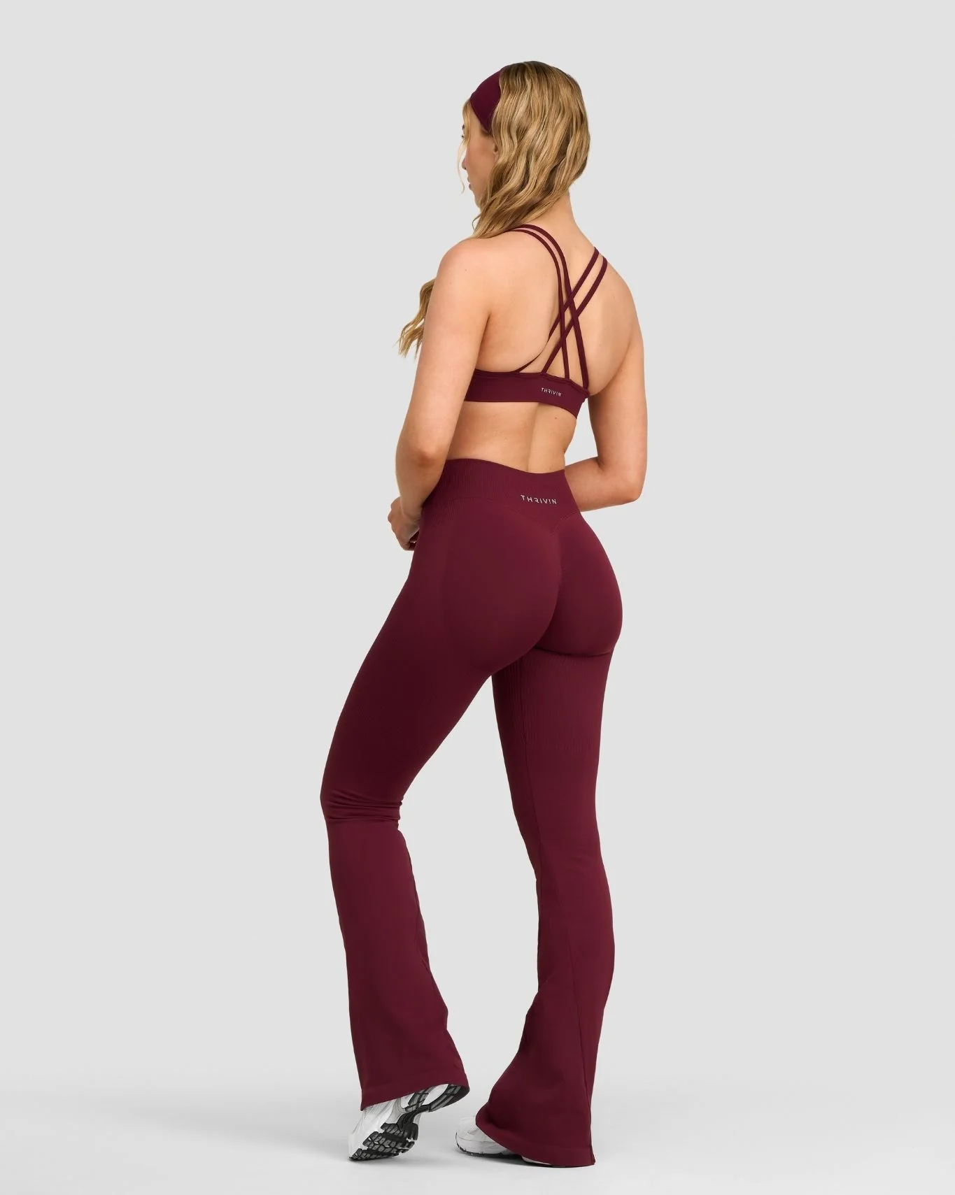 Elevate⢠Sculpting Mid V-Waist Scrunch Flare | Merlot - Image 4