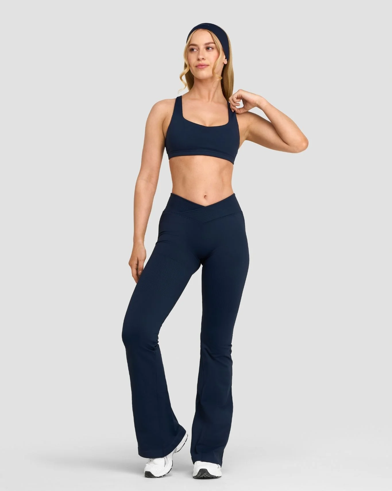 Elevate™ Sculpting Mid V-Waist Scrunch Flare | Midnight Navy - Image 3