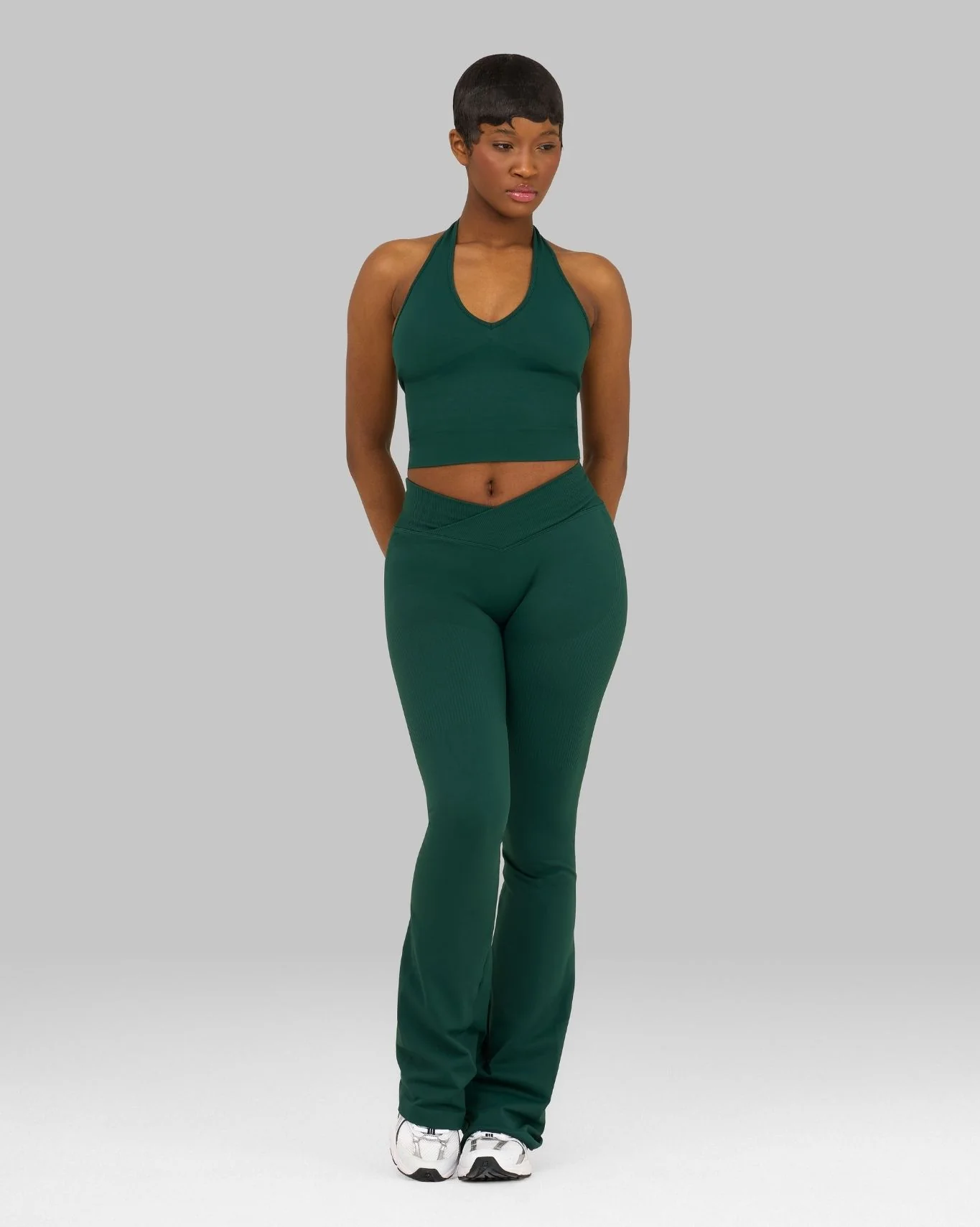 Elevate™ Sculpting Mid V-Waist Scrunch Flare | Pine Green - Image 3