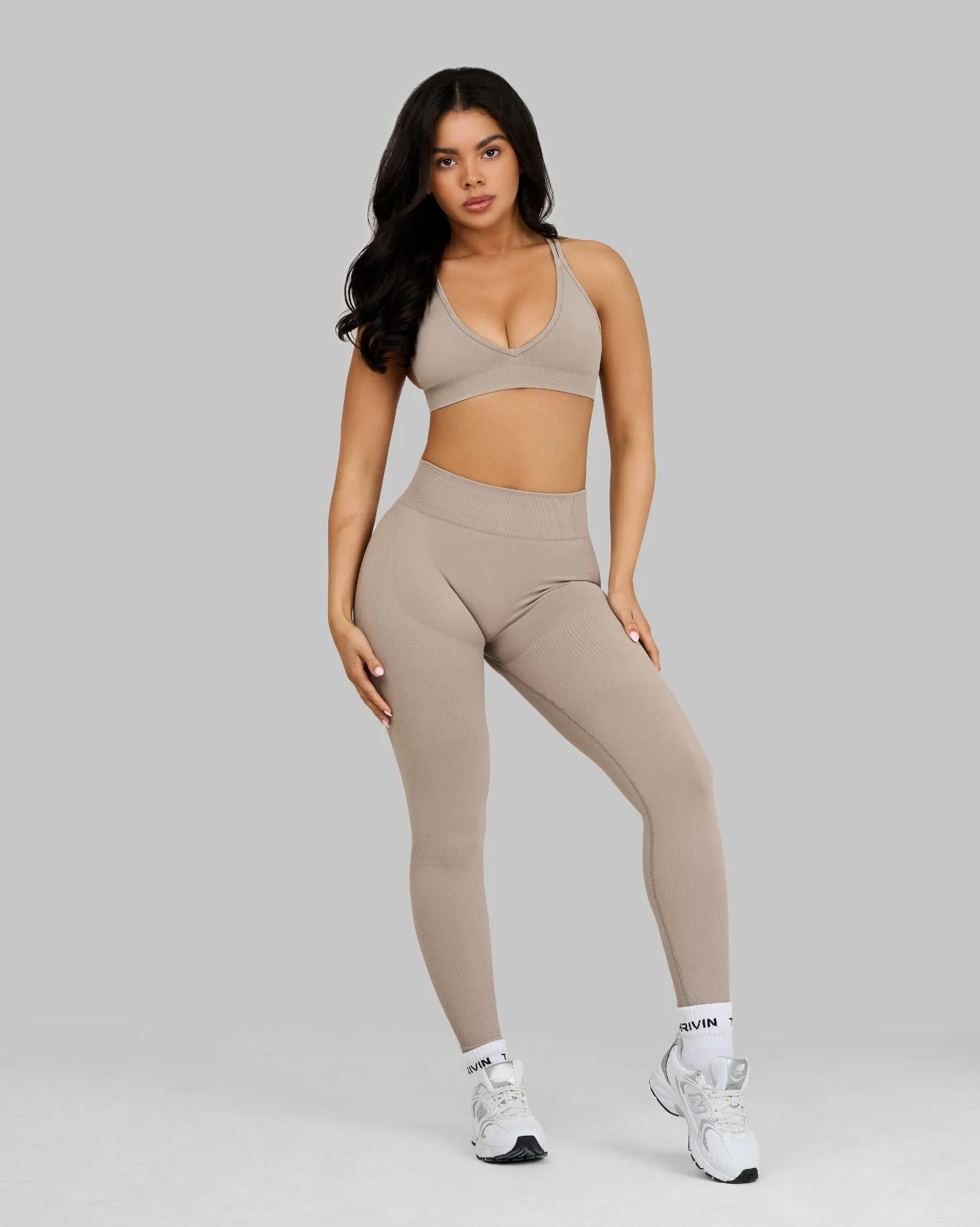 Elevate™ Sculpting Mid Waist Scrunch Leggings | Latte - Image 4