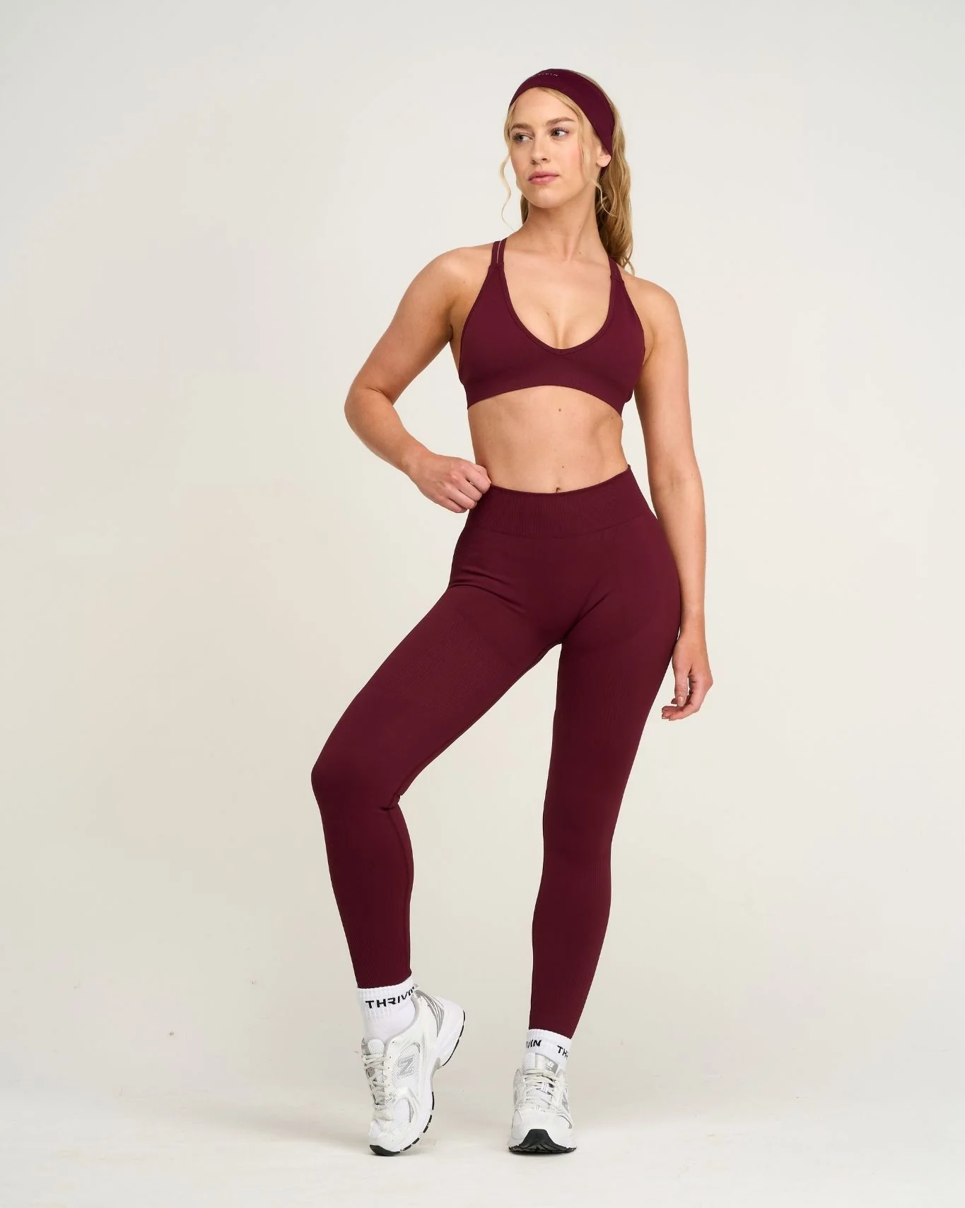 Elevate⢠Sculpting Mid Waist Scrunch Leggings | Merlot - Image 3