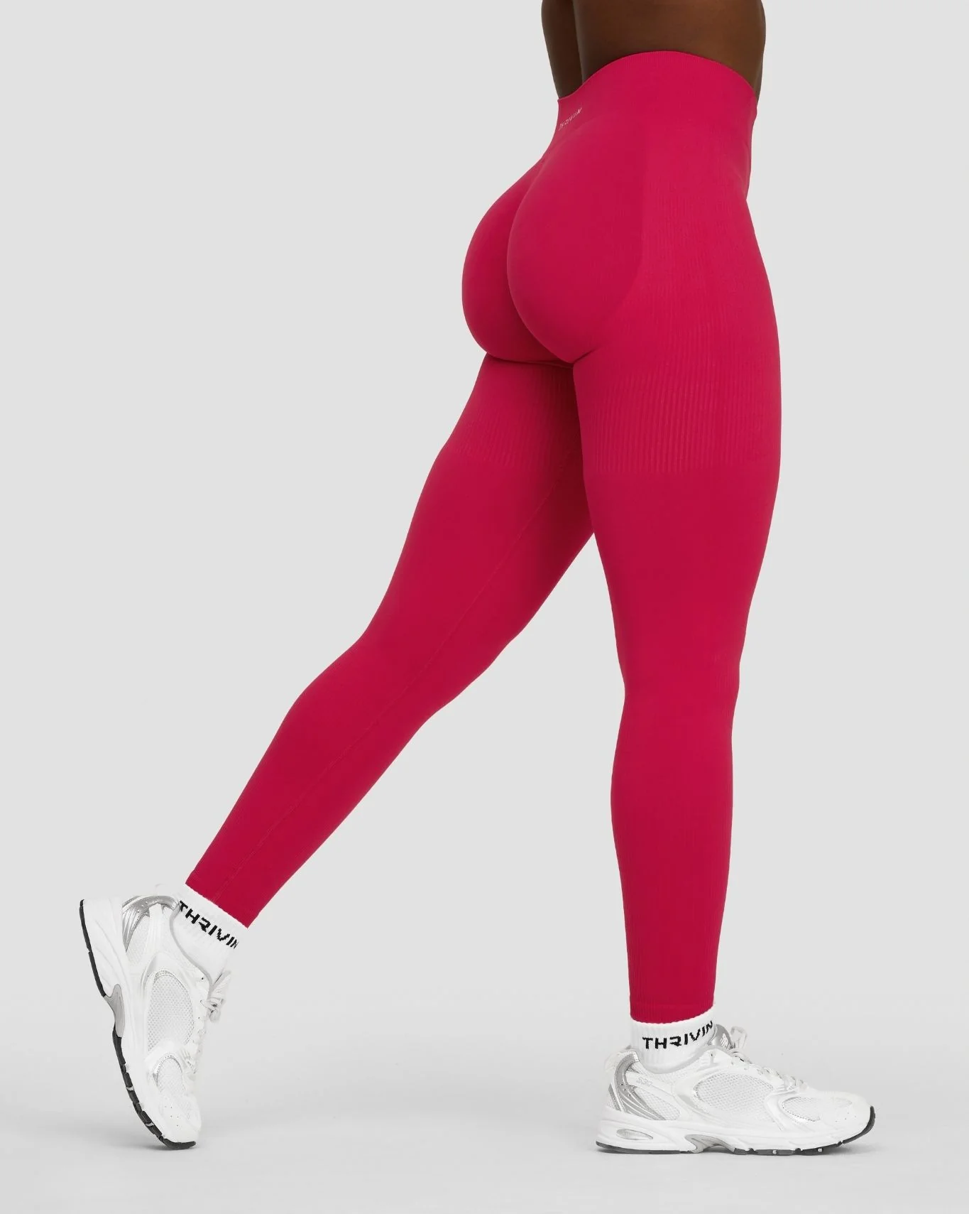 Elevate⢠Sculpting Mid Waist Scrunch Leggings | Strawberry