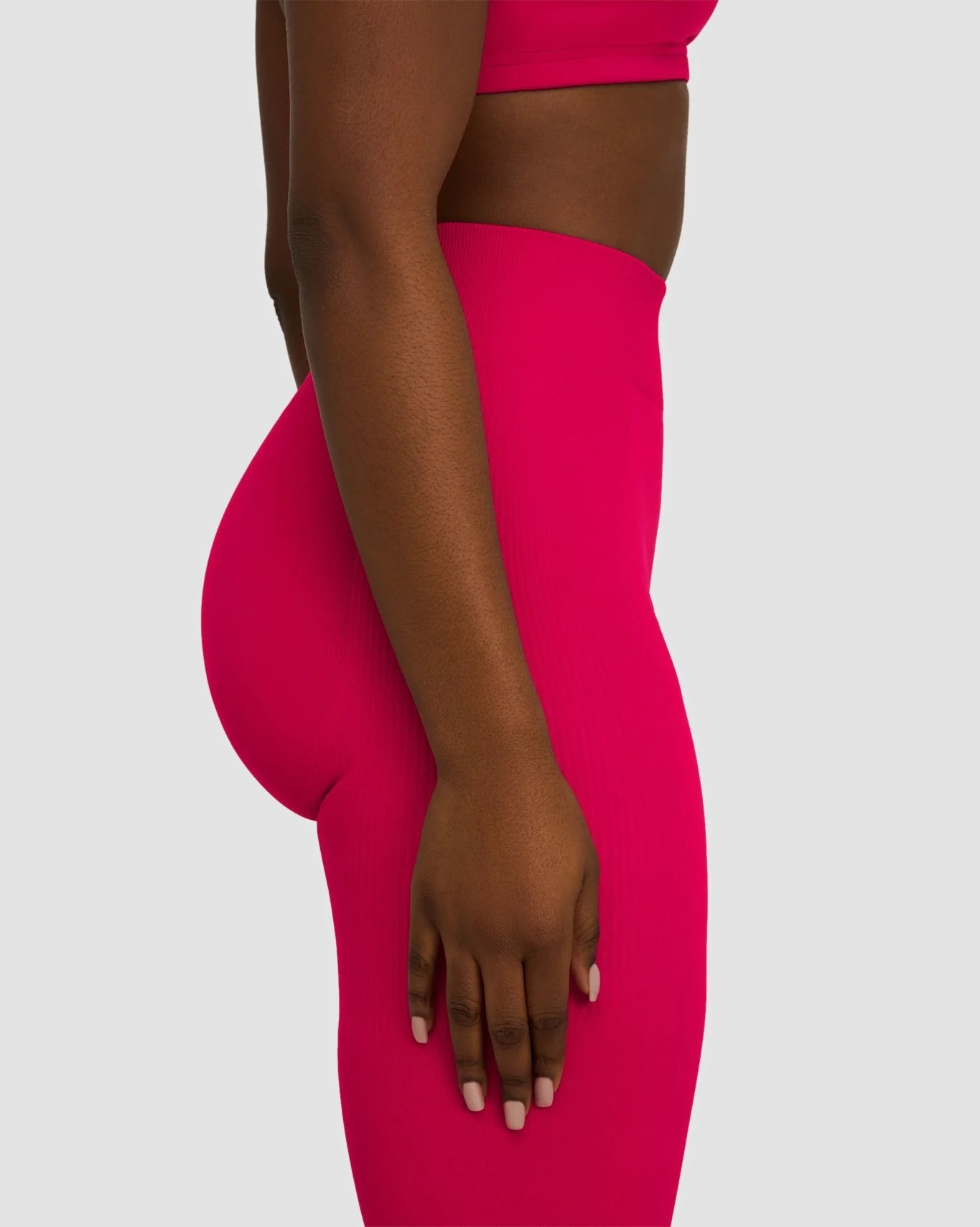 Elevate⢠Sculpting Mid Waist Scrunch Leggings | Strawberry - Image 6