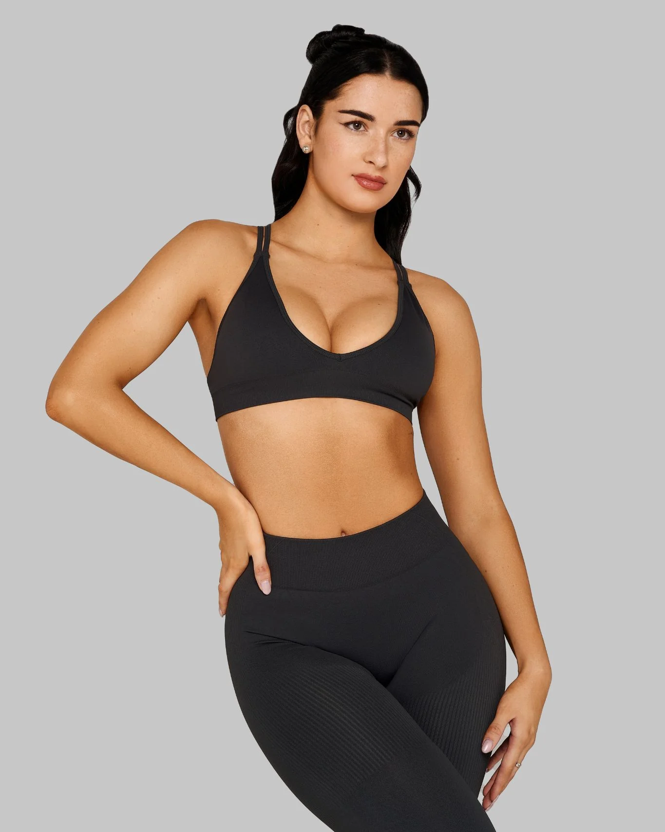 Elevate⢠Sculpting Seamless High Apex Bra | Charcoal Grey - Image 5