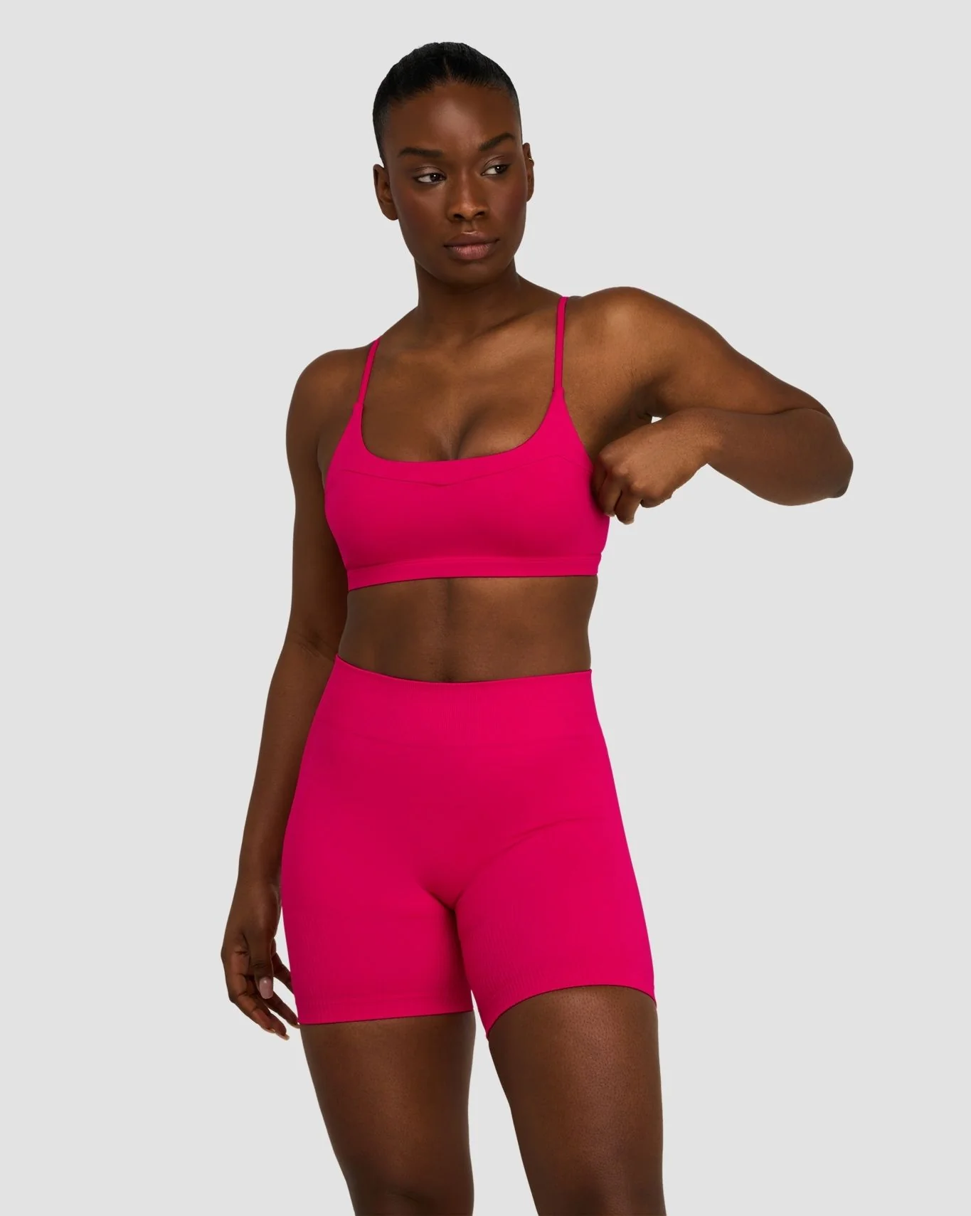 Elevate™ Sculpting Seamless Scoop Neck Bra | Strawberry - Image 3