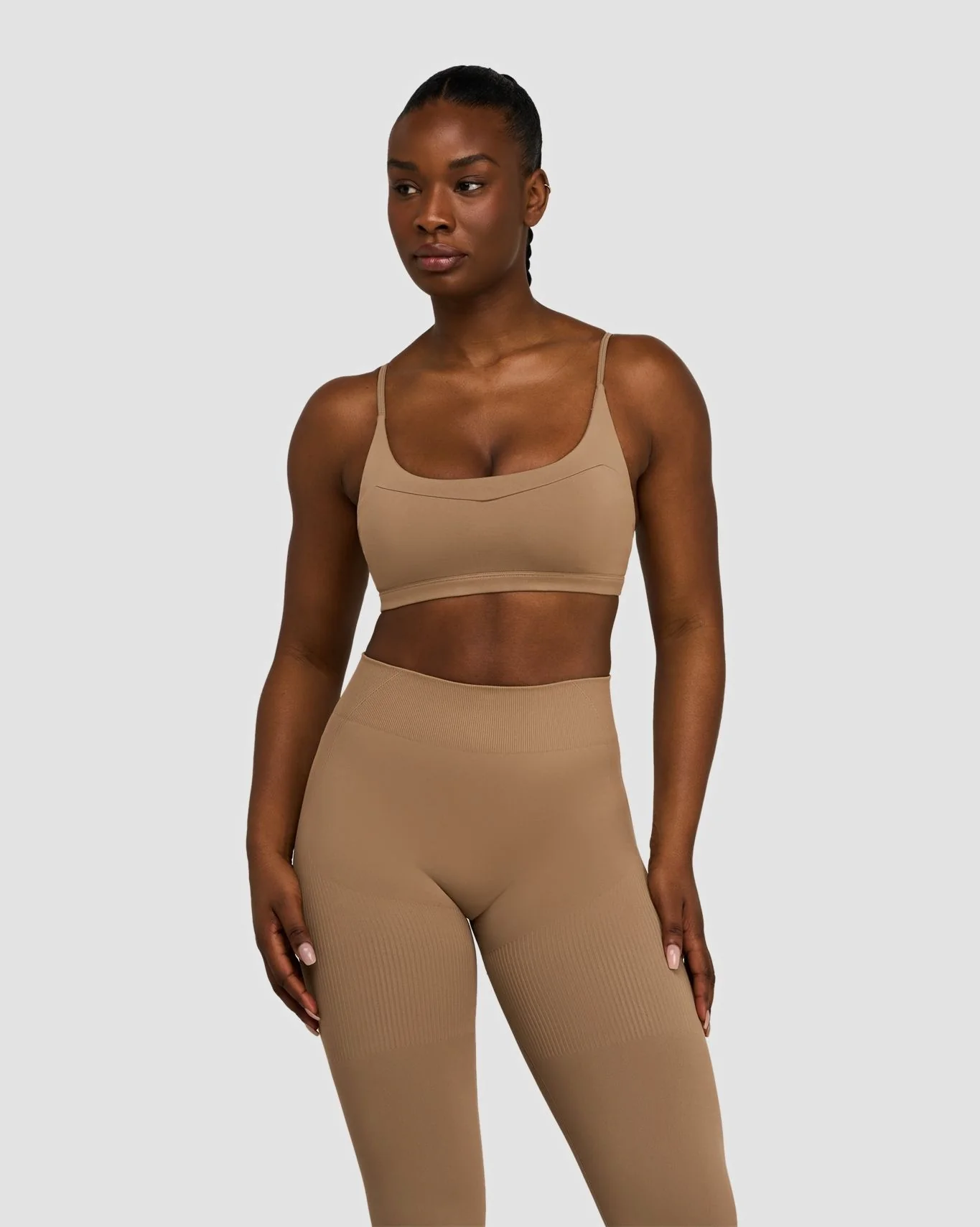 Elevate⢠Sculpting Seamless Scoop Neck Bra | Toffee - Image 6