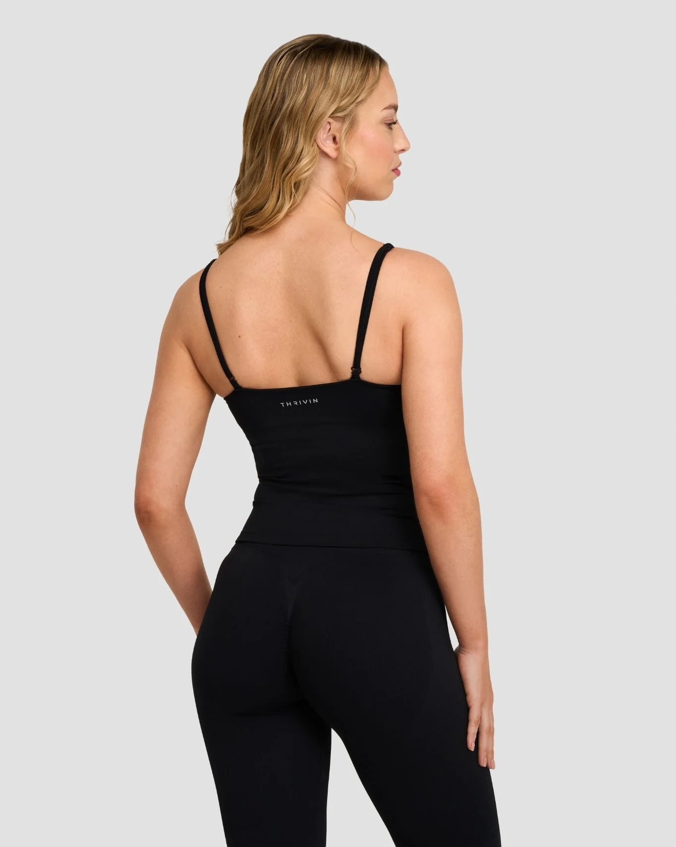 Elevate⢠Sculpting Seamless Scoop Neck Cami | Night Black - Image 4