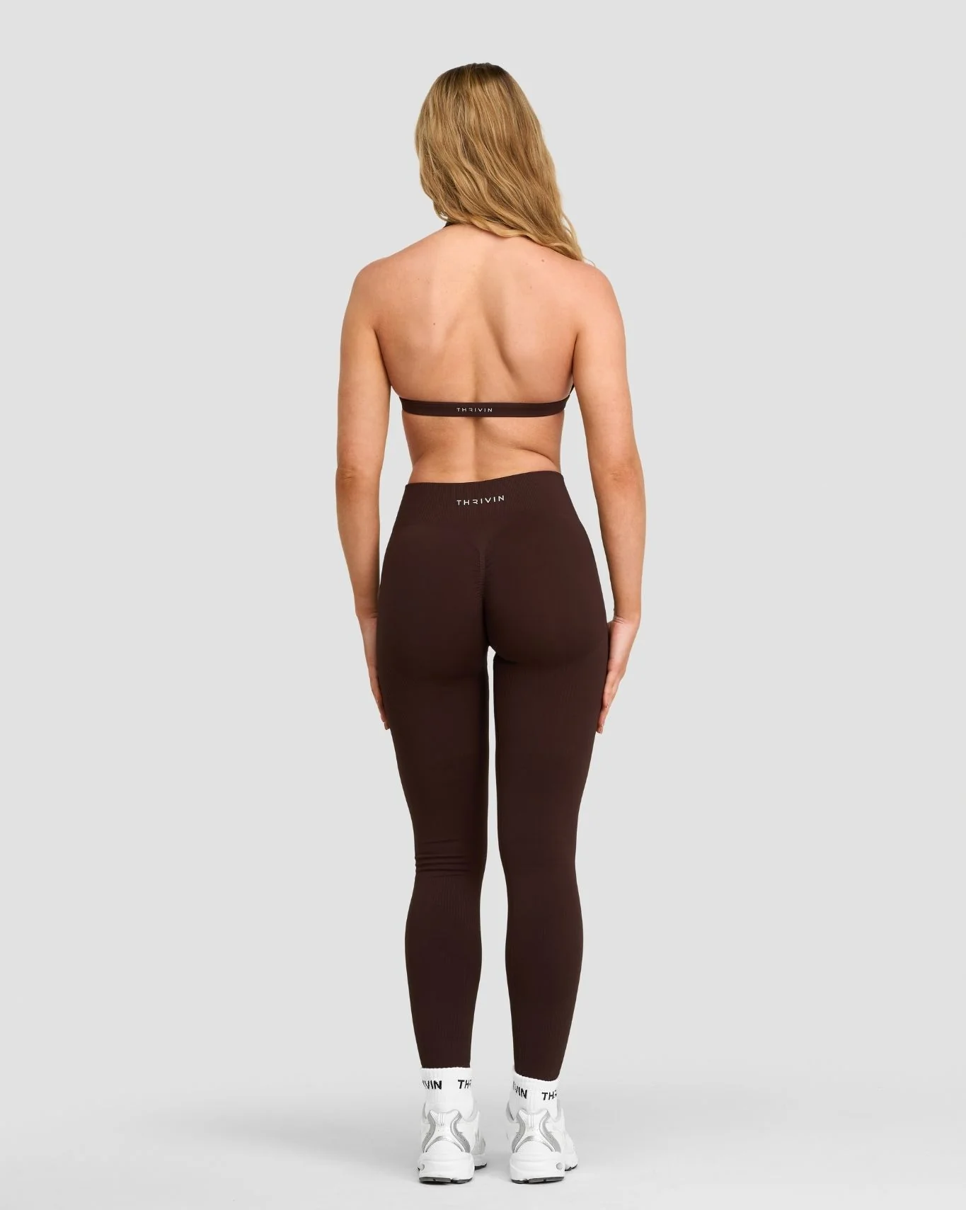 Elevate™ Sculpting Seamless V-Neck Halter Bra | Coffee - Image 4