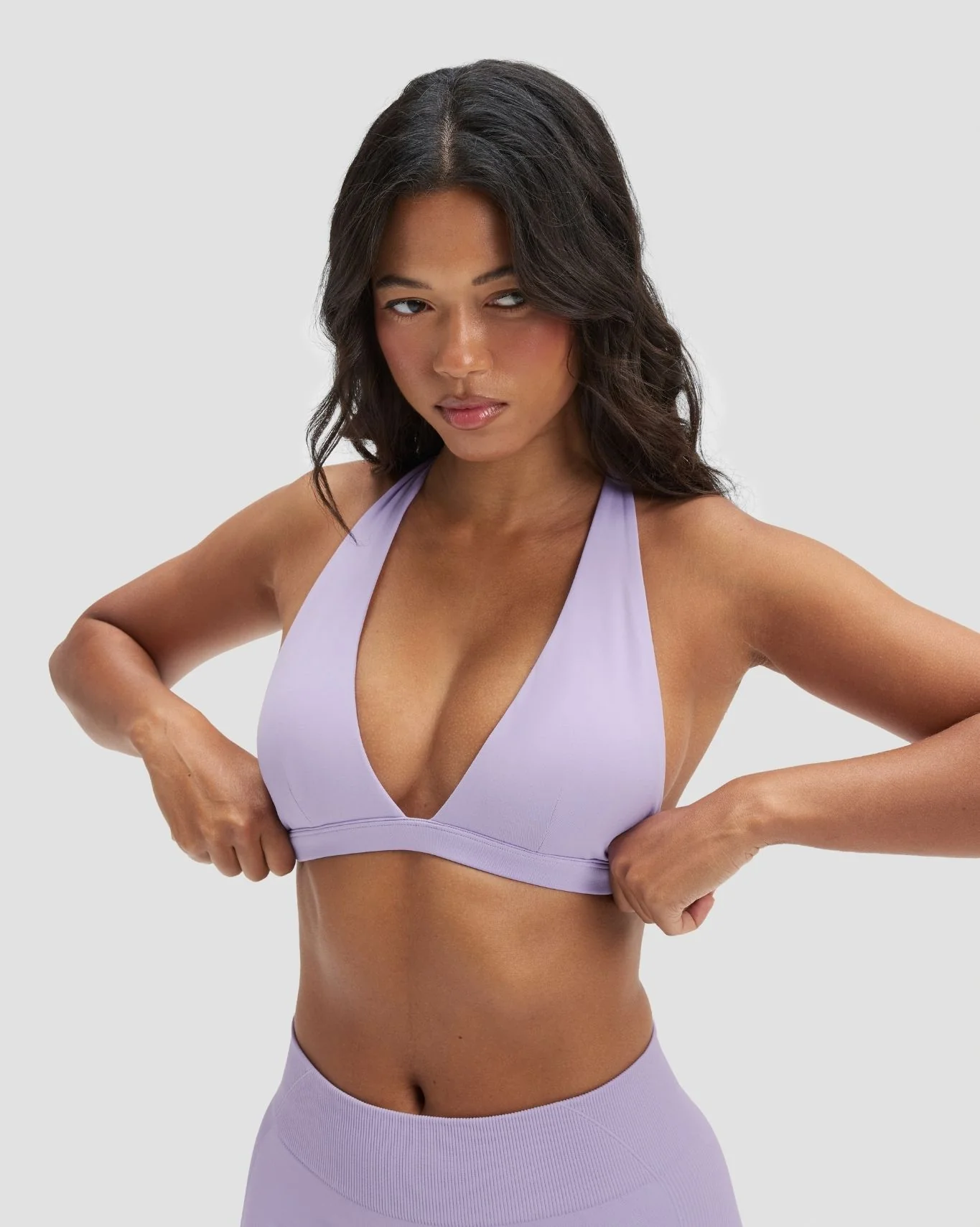 Elevate⢠Sculpting Seamless V-Neck Halter Bra | Lilac