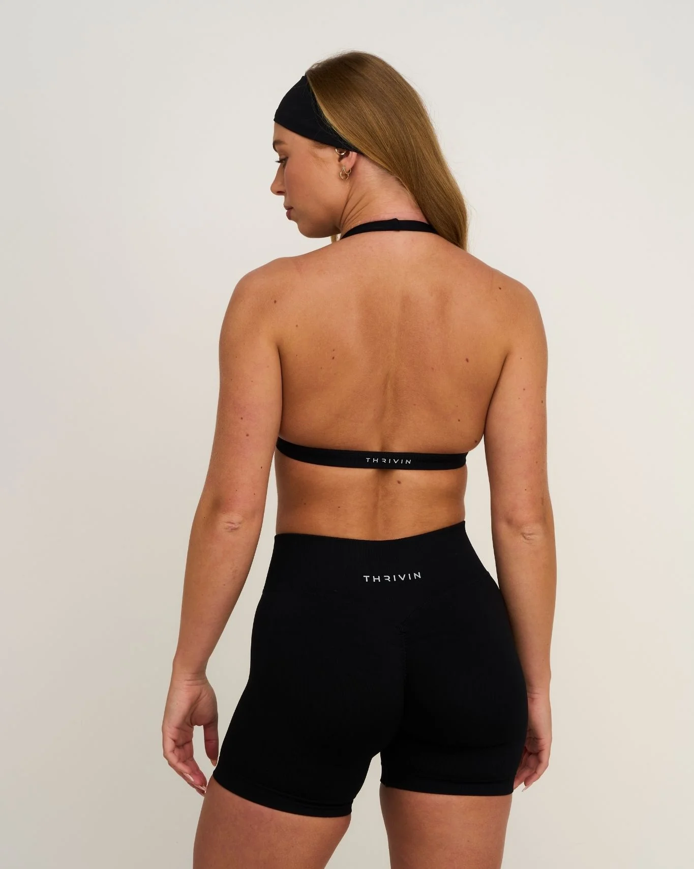 Elevate⢠Sculpting Seamless V-Neck Halter Bra | Night Black - Image 2