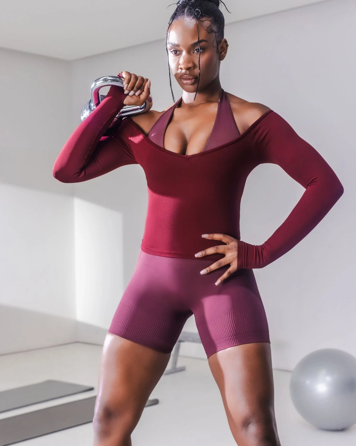 Elevate⢠Sculpting Seamless V-Neck Top | Merlot - Image 6