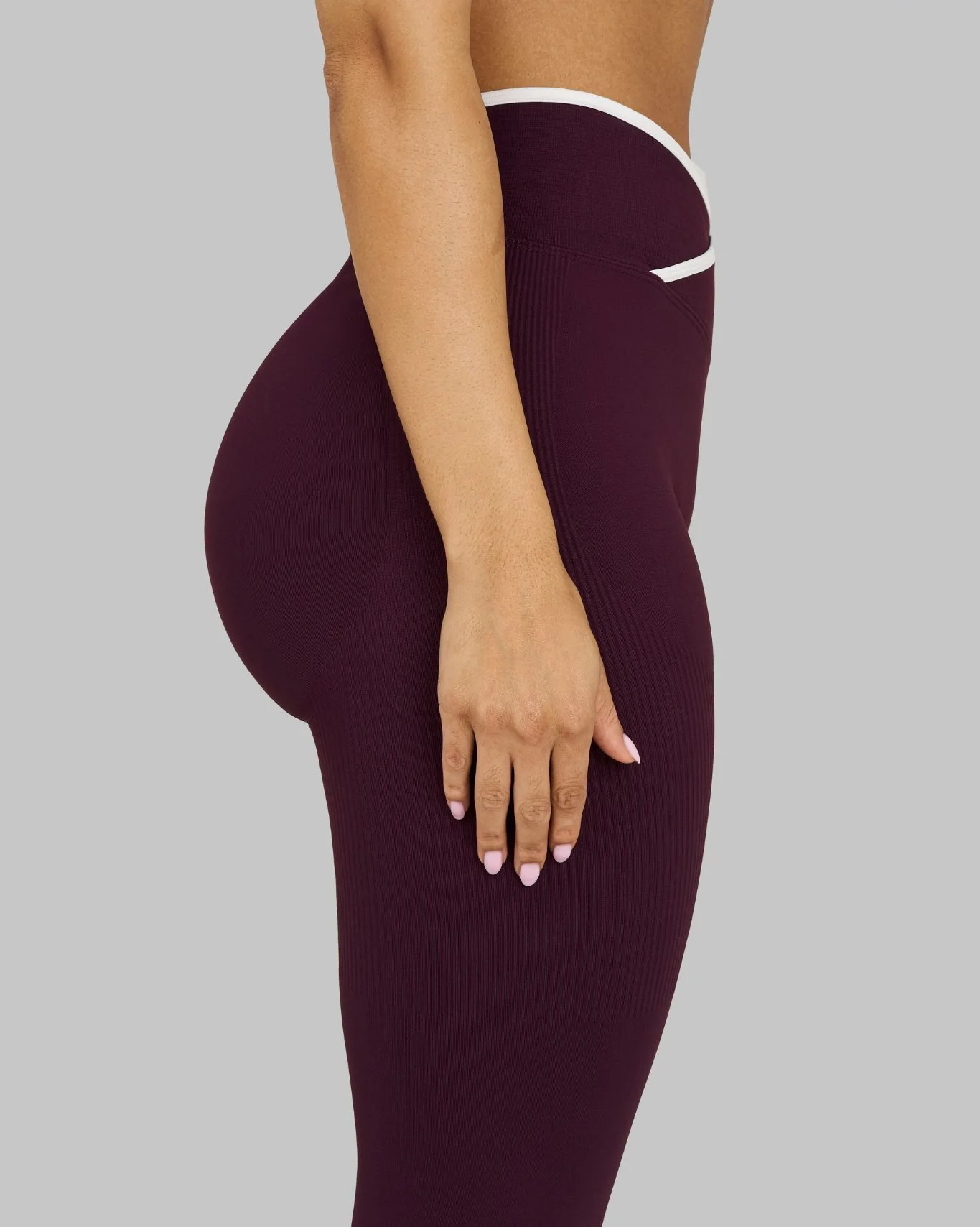 Outline V-Waist Leggings | Winter Plum - Image 6